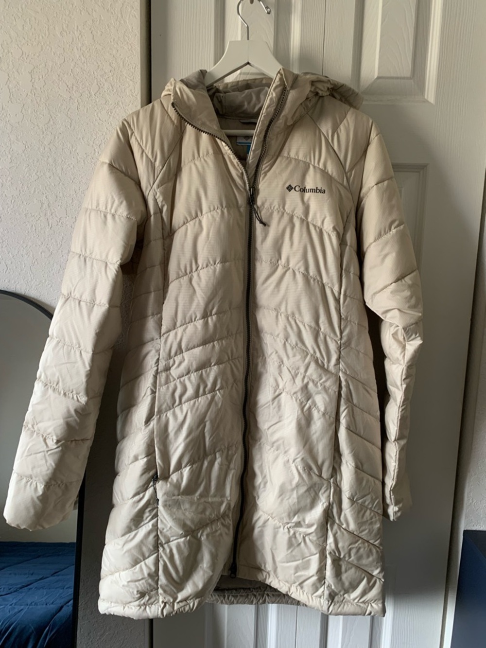 Columbia Women's Light Cream Long Puffer Hooded Coat  Jacket Size Large